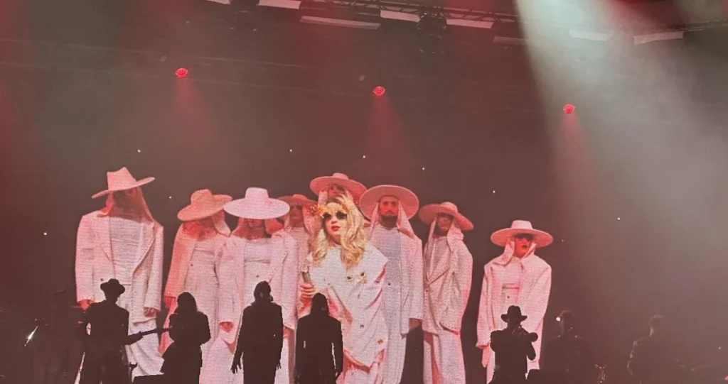 Klavdia Petrivna відкрила обличчя на концерті