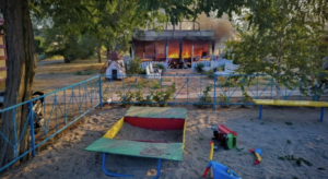 Діти перебувають у лікарні, двоє з них у тяжкому стані