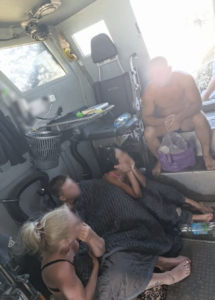 Військові моряки врятували сім'ю, яку віднесло у відкрите море штаб інфо