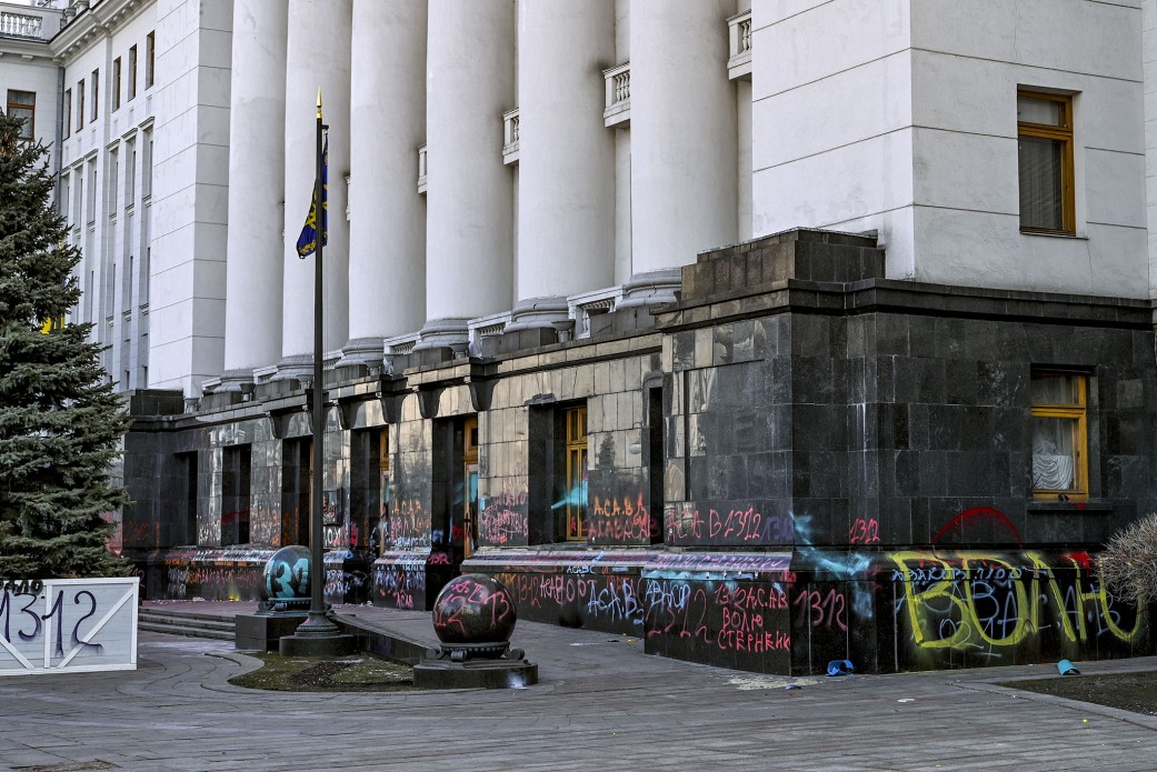 Зеленський призначив двох радників, а Єрмаку — двох заступників_штаб.info