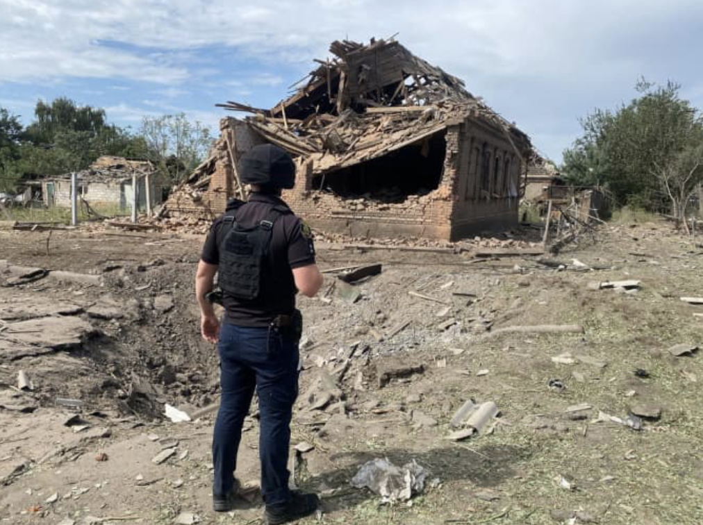 Росіяни обстріляли Костянтинівку: одна людина загинула, шестеро поранених_штаб.info