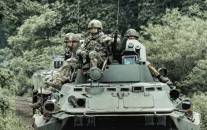 рос армія продовжує контратакувати на Курщині