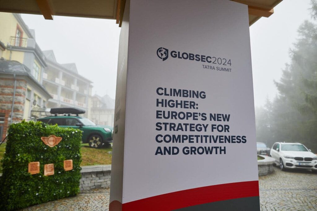 Зараз відбувається GLOBSEC Tatra Summit 2024, який об’єднав ключових лідерів і зацікавлених осіб з регіону, ЄС, США та світу.