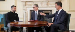 Зеленський представляє Стармеру «план перемоги» України