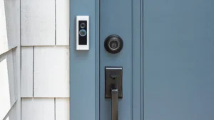 Apple розробляє розумний дзвінок з Face ID