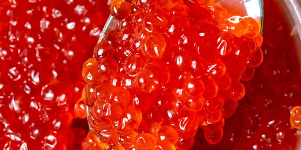 Відвідувач Сільпо поцупив з холодильної камери банки червоної ікри на загальну суму 2 877 гривень