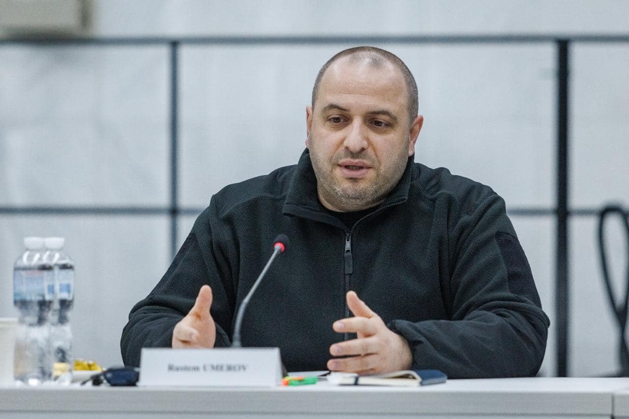 Фото: Міністр оборони України Рустем Умєров Facebook