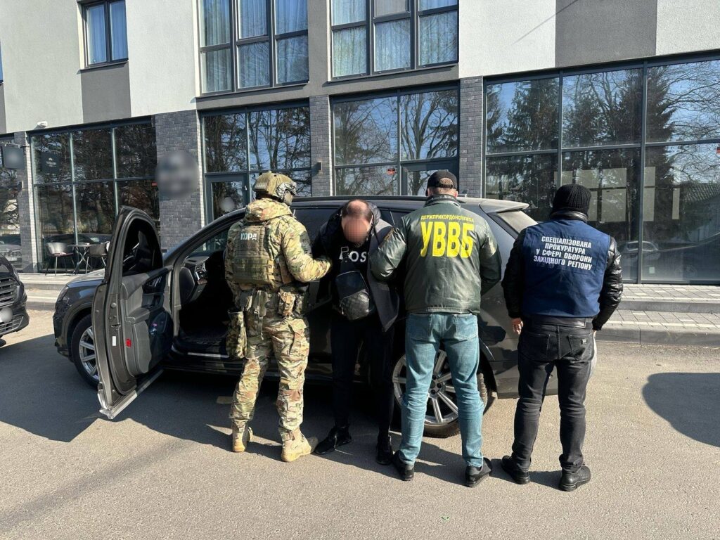 Викриття схеми незаконного переправлення ухилянтів через кордон – Штаб інф