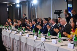 в межах першої міжнародної конференції з питань культури “Співпраця заради стійкості” представники ГУР МО України презентували базу даних “Викрадена спадщина”