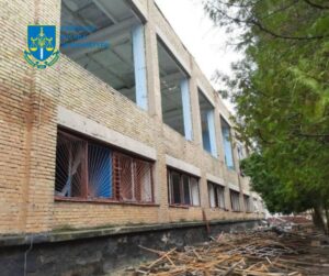 Заволоділи понад 9,6 млн гривень з резервного фонду під час відновлення ліцею та спеціалізованого медзакладу на Київщині