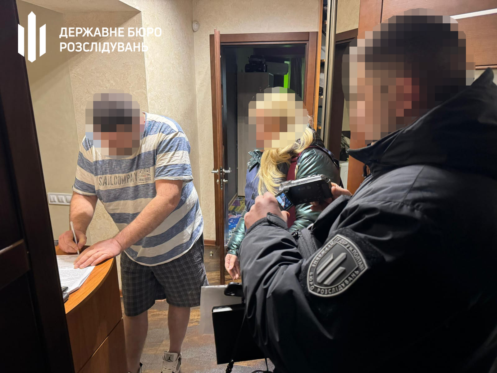 Харківські податківці вимагали хабарі у підприємців – Штаб інфо