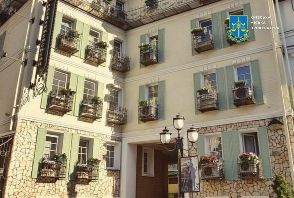 Прокуратура вимагає повернути громаді ще одне приміщення на Воздвиженці