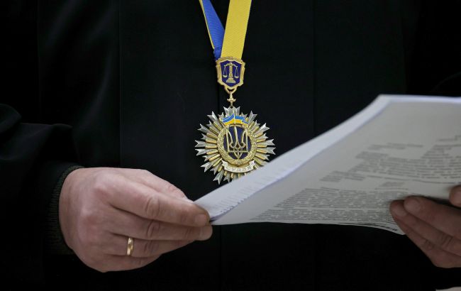 Корупція в земельній сфері: викрито схему одержання хабарів за оцінку ділянок