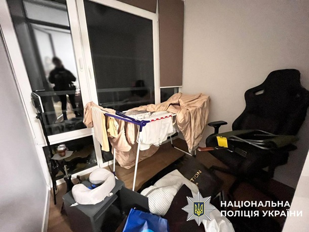 Молодики зі зброєю у стрімі затримані поліцією у Києві