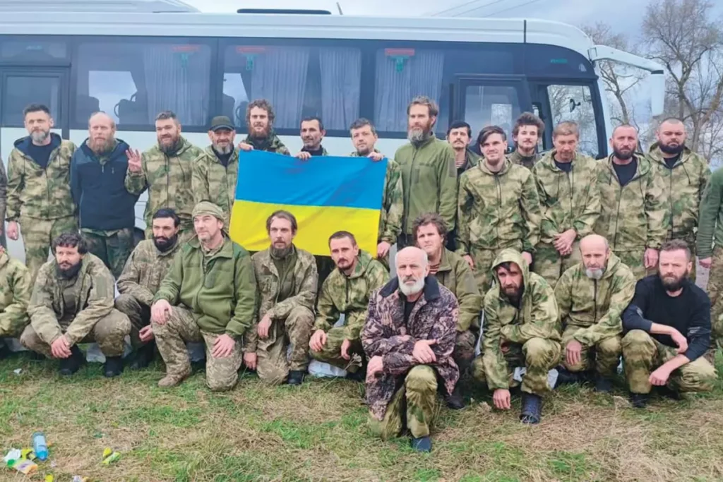 Дрон фіксує момент розстрілу полоненого українського солдата