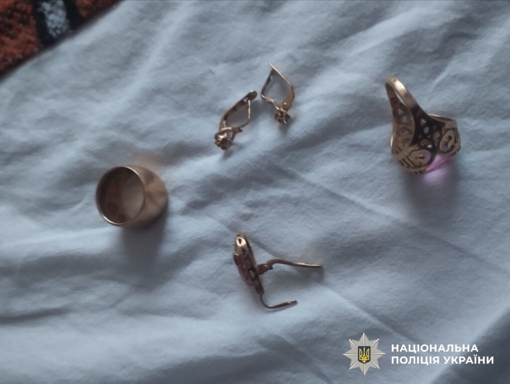 за схемою «Ваш родич у біді» ошукала літню киянку на майже 100 000 гривень