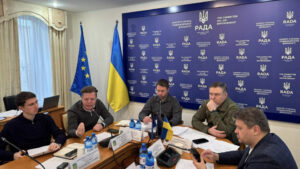 Правоохоронний комітет підтримав законопроєкт, який криміналізує порушення та умисний обхід санкцій, передбачаючи значні штрафи, тюремні строки і конфіскацію майна.