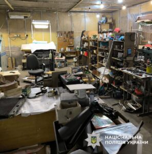 викрито підпільний цех із виготовлення фальшивих документів