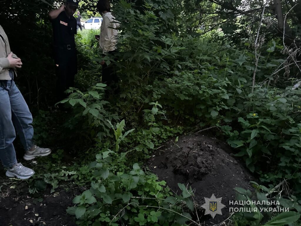 На Сумщині двоє чоловіків до смерті забили односельця і закопали тіло