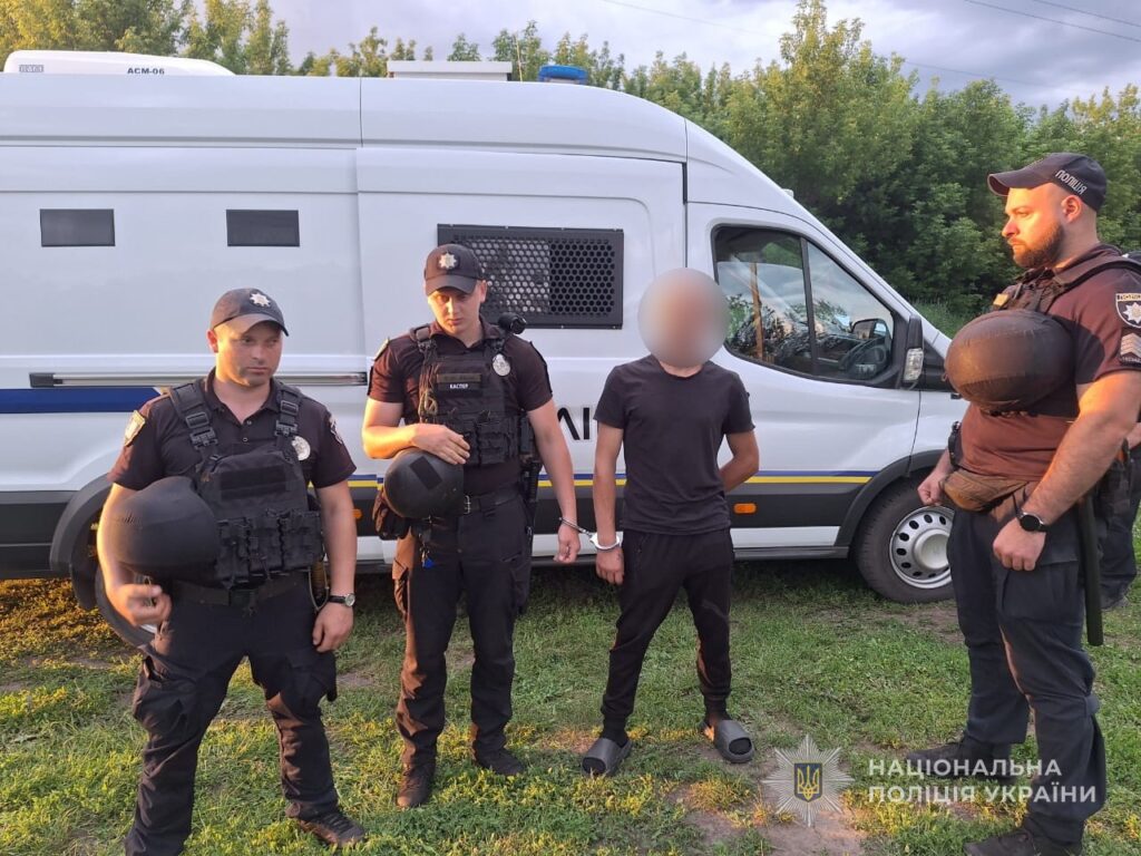 На Сумщині двоє чоловіків до смерті забили односельця і закопали тіло
