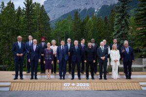Володимир Зеленський опублікував спільне фото з саміту G7