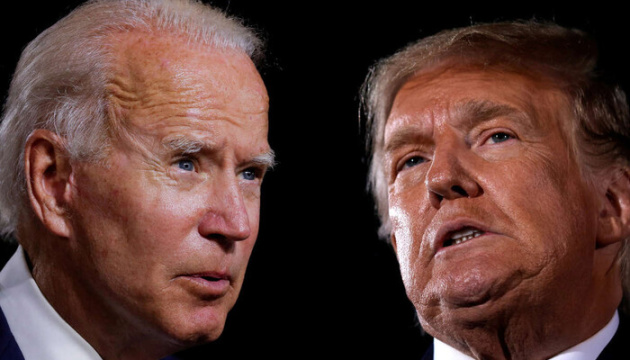 Дональд Трамп звинуватив команду Байдена у зловживанні автопідписом