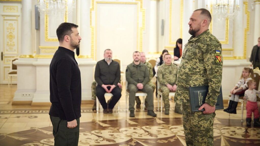 "Хрест бойових заслуг" стане рівноцінним Герою України