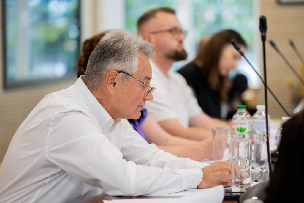 Конституційні студії «Феміди ПРО»: чи можна довіряти суду після змін 2016 року