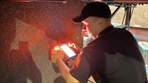 Автобус Van Hool, конфіскований на Закарпатті за контрабанду цигарок