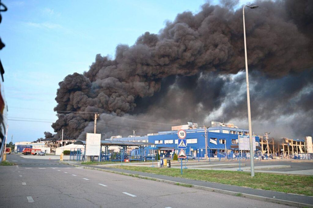 Ракетний удар по американському підприємству на Закарпатті FLEX