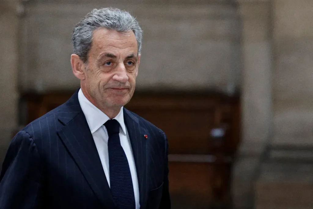 Ніколя Саркозі починає відбування покарання у в’язниці La Santé