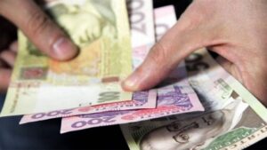 Допомогу з безробіття хочуть підвищити до 12 тис грн: що передбачає законопроєкт