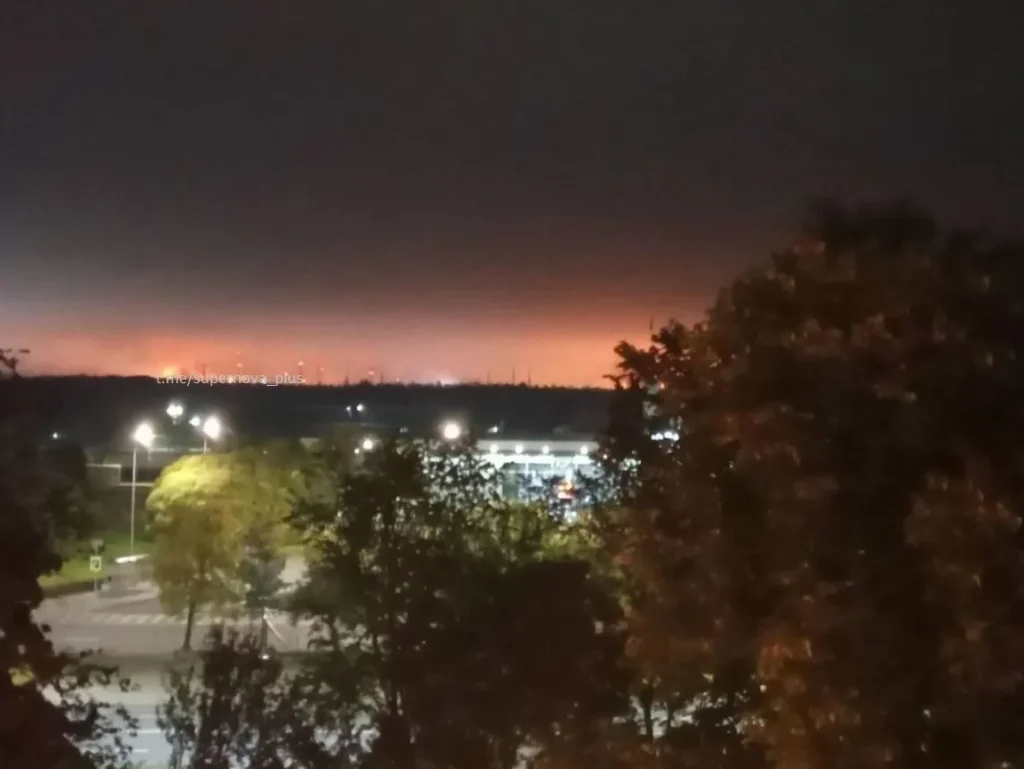 Атакували одне з найбільших нафтопереробних підприємств рф завод «Киришінефтеоргсинтез» (КІНЕФ)