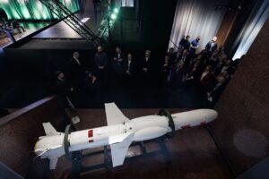 вперше публічно продемонстрували нову версію крилатої ракети Нептун