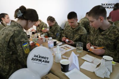 У Львові встановили рекорд: одночасно створили 1720 писанок