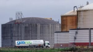 Ормузька протока блокує постачання газу