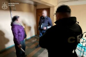 Затримання в Києві: власниця бізнесу ремонтувала «уряд лнр» за гроші рф