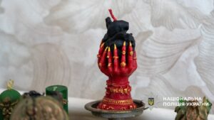 У Києві судитимуть псевдоворожок, які виманювали гроші навіть у родин загиблих військових ворожки
