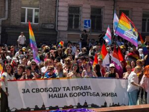 У Києві пройшов ювілейний «КиївПрайд Марш» із вимогами щодо прав ЛГБТІК+ КиївПрайд Марш