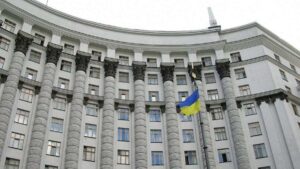 Кабмін виділив 6,6 млрд грн на підвищення зарплат вчителям і соцпрацівникам Кабмін