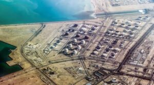 Вибух на газопереробному заводі в Катарі: понад 50 постраждалих, десятки людей розшукують