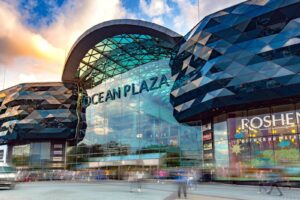 Обшуки у ФДМУ: слідство підозрює заниження вартості ТРЦ Ocean Plaza