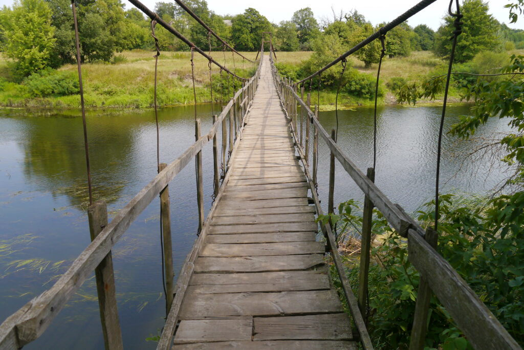міст