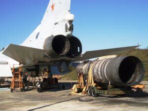 Двигуни Ту-22М3 зношуються: чому російські бомбардувальники можуть падати й далі