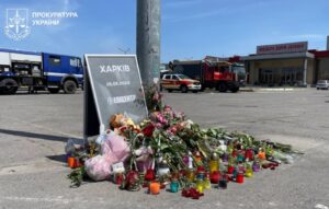 Російських командирів судитимуть за авіаудар по «Епіцентру» в Харкові через який загинули 19 людей