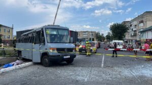 На Рівненщині поїзд зіткнувся з маршруткою: четверо загиблих, понад десяток постраждалих дтп