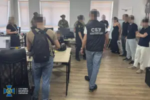 На Львівщині викрили шахрайський call-центр, який ошукав людей на понад 2,7 млн грн