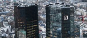 Обшуки в Deutsche Bank: слідчі перевіряють можливі податкові махінації на €350 млн Обшуки в штаб-квартирі Deutsche Bank у Франкфурті