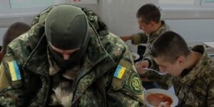 Розкрадання продуктів для військових: начальника тилу ЗСУ засудили до 10 років