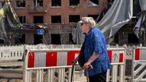 Унаслідок російської атаки на Київ постраждали вже 17 людей, метро «Лук’янівська» відновило роботу